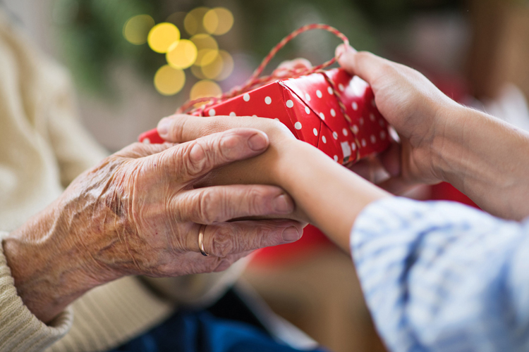 Holiday traditions with a loved one with dementia