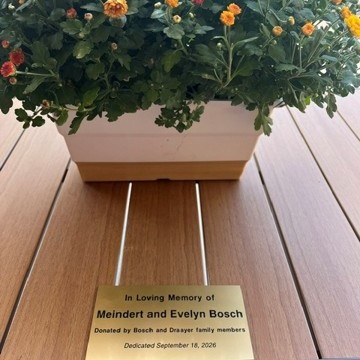 Meindert and Evelyn Bosch memorial plaque